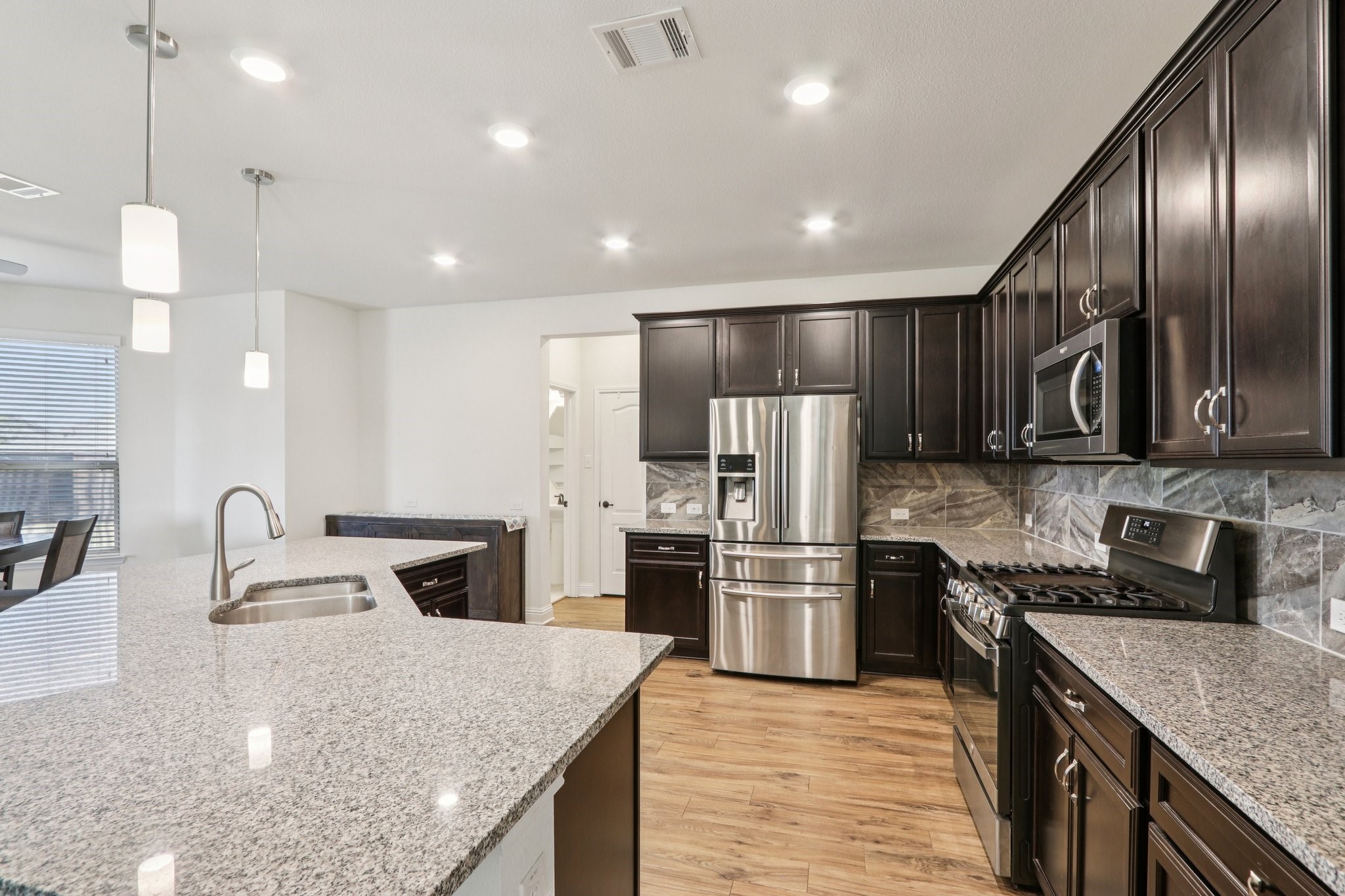 2713 Ranger Lane Aubrey TX 76227