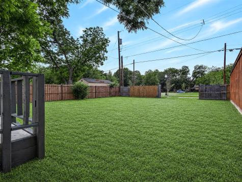 403 S Willomet Avenue Dallas TX 75208