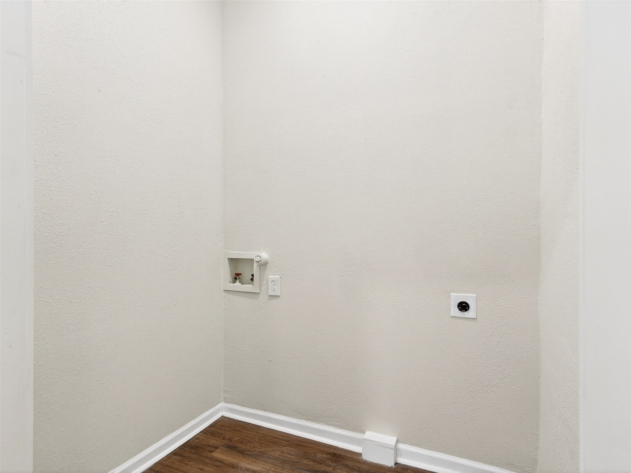 403 S Willomet Avenue Dallas TX 75208