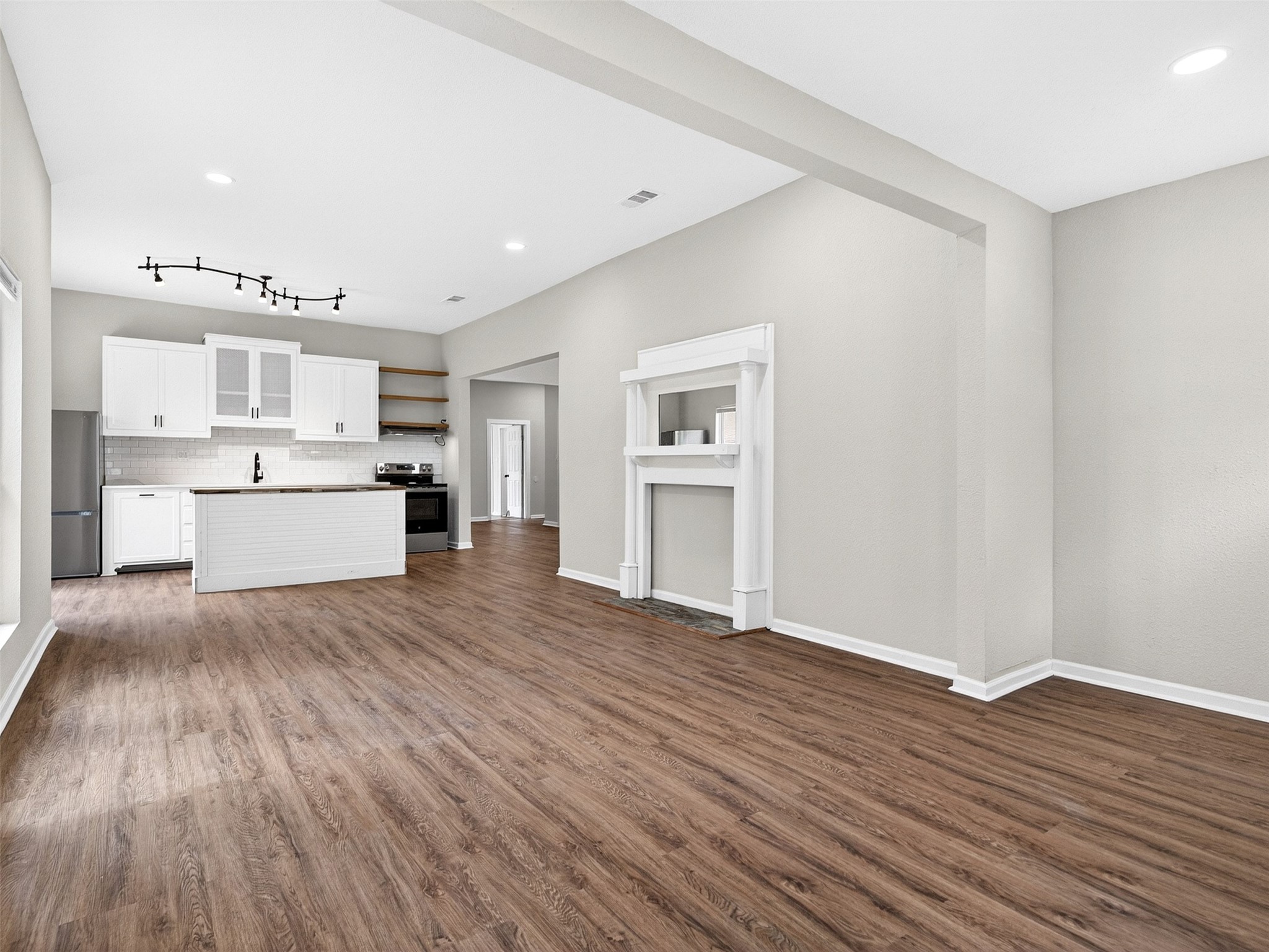 403 S Willomet Avenue Dallas TX 75208
