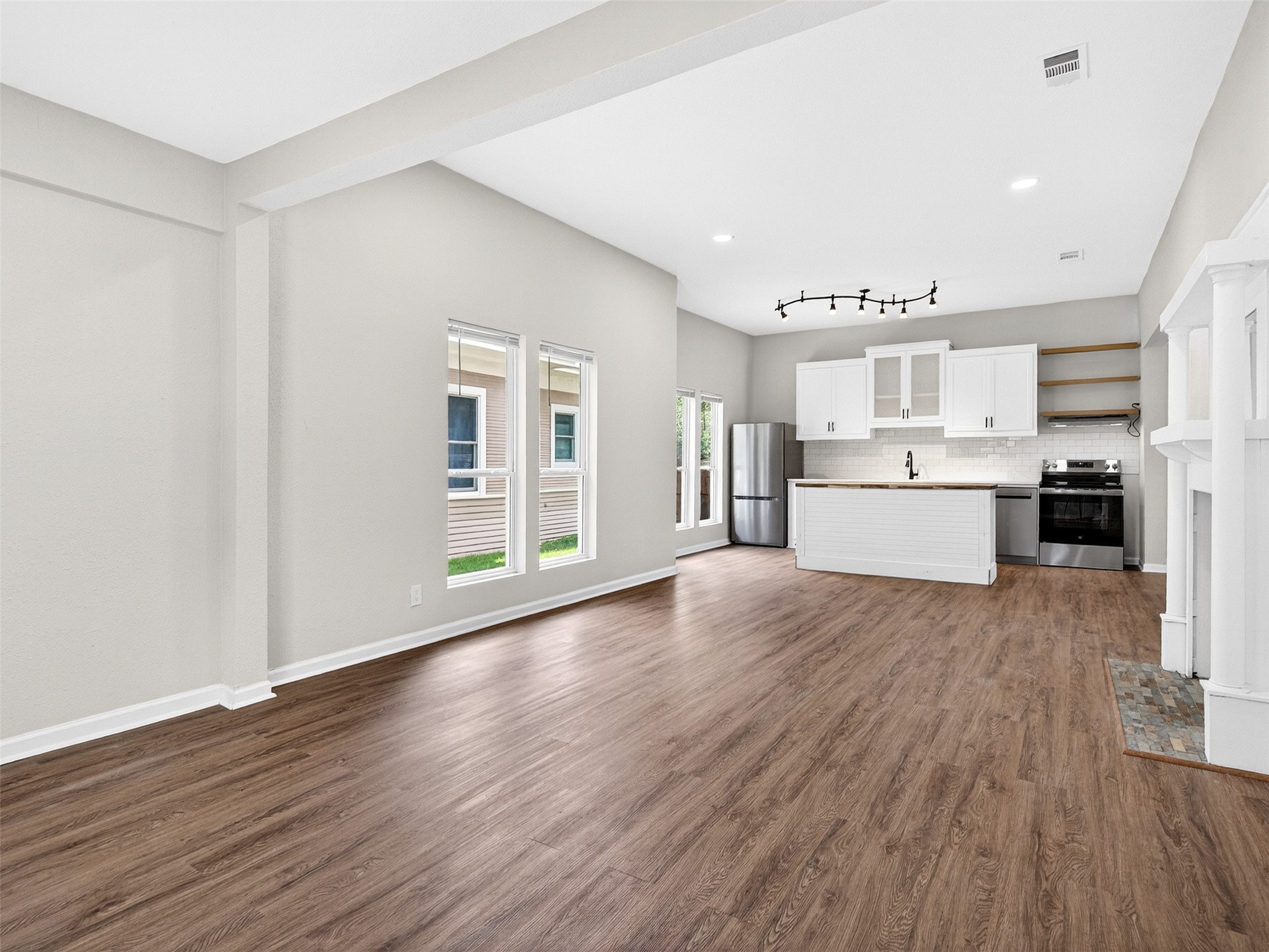 403 S Willomet Avenue Dallas TX 75208