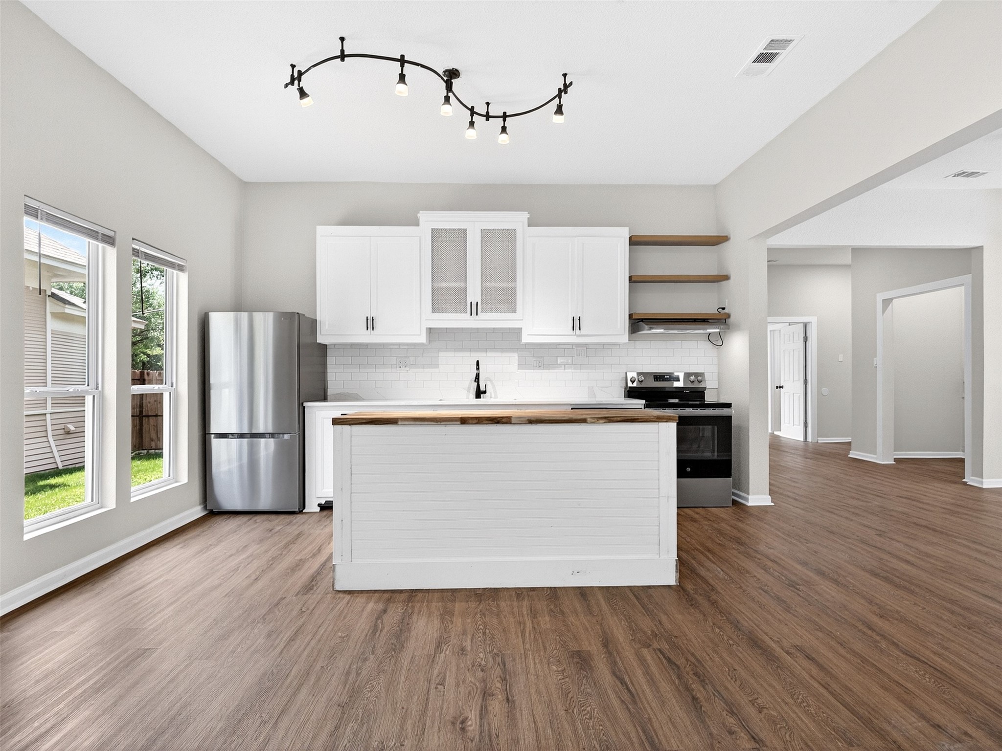 403 S Willomet Avenue Dallas TX 75208