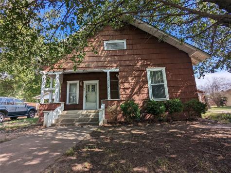 410 S Grand Avenue Gainesville TX 76240