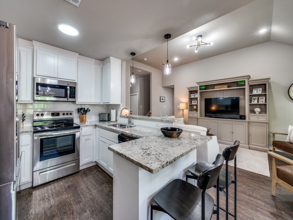 2612 Houston Court Granbury TX 76048