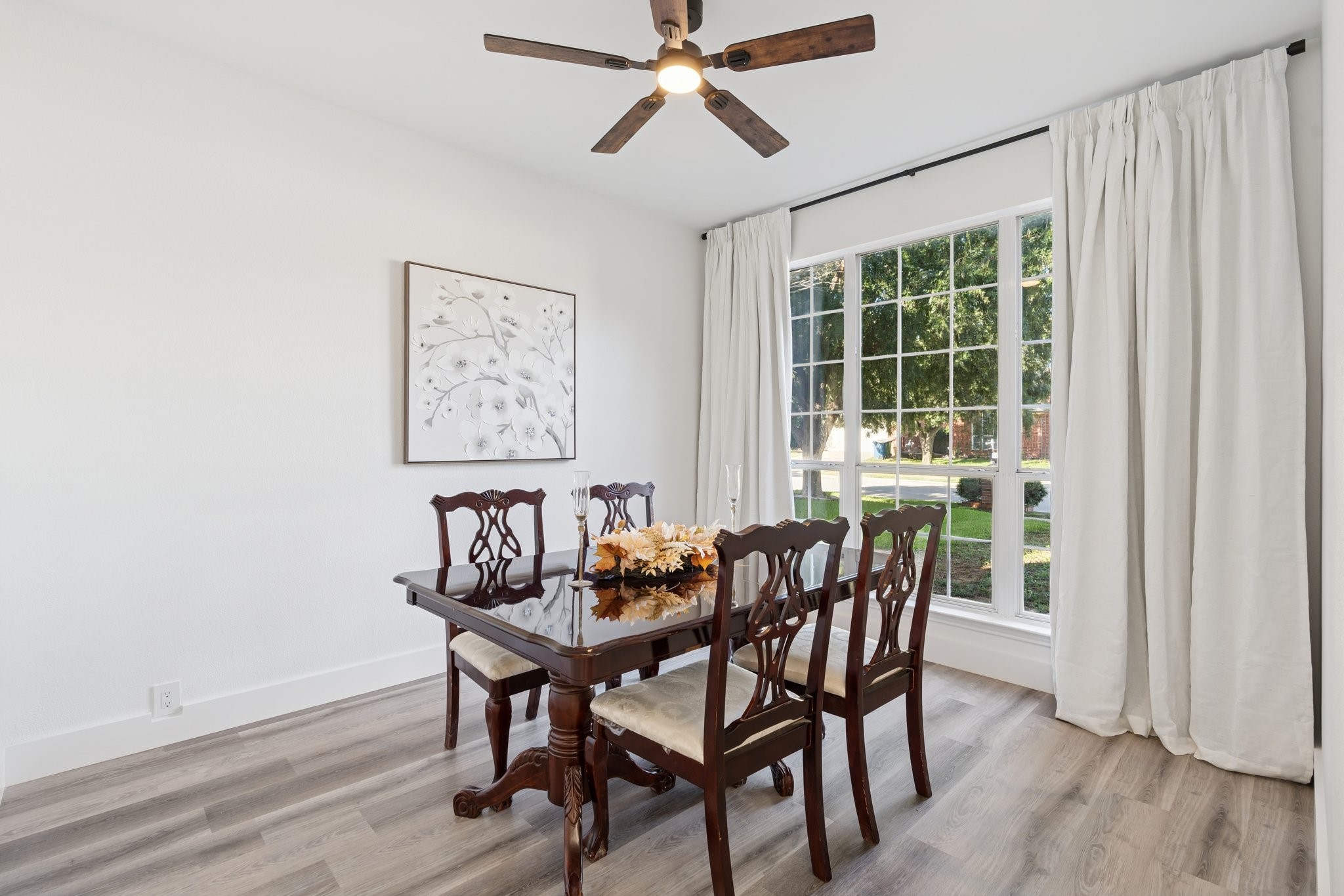 808 Lake Bridge Drive Lake Dallas TX 75065