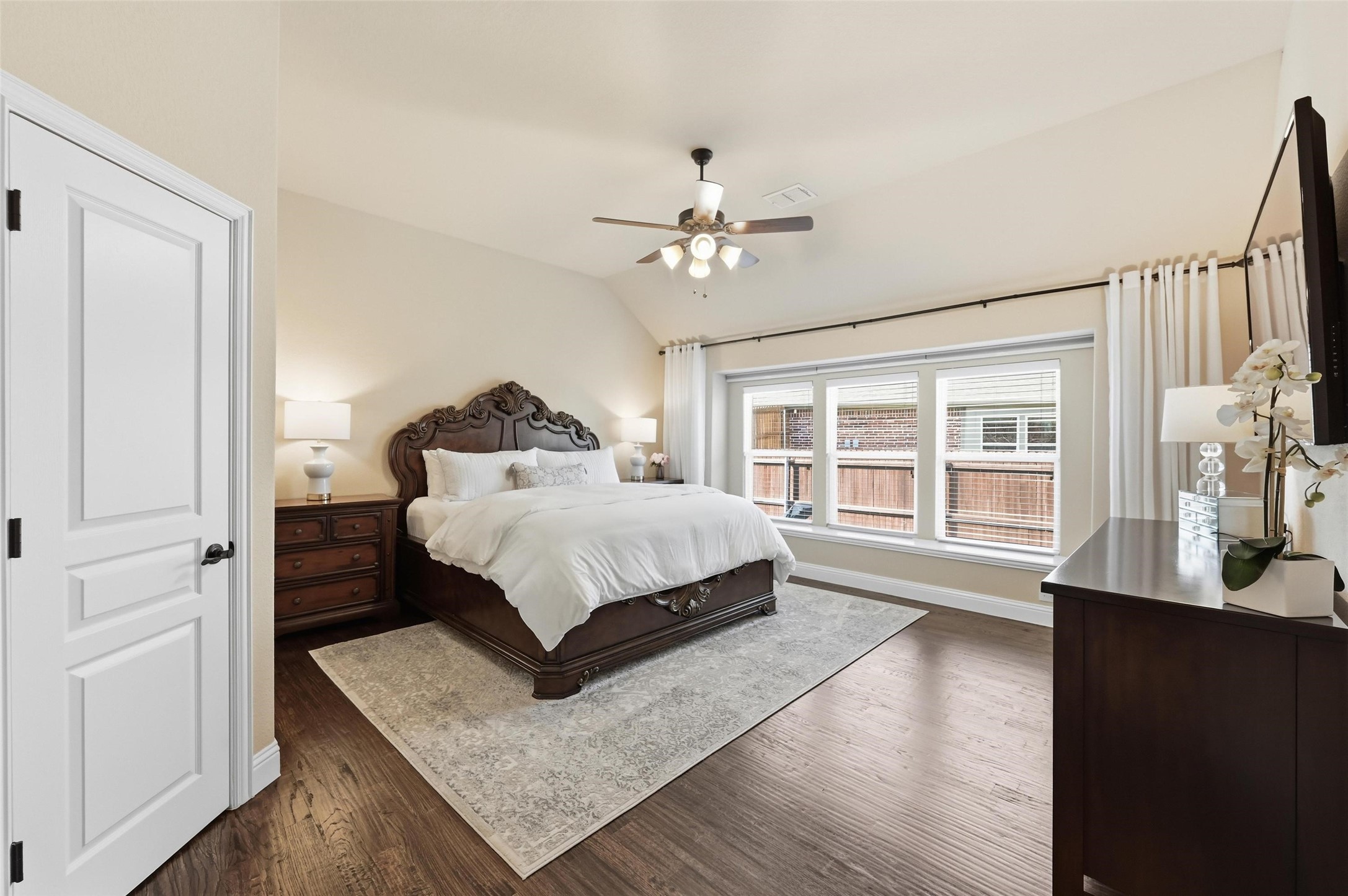 8805 Cassidy Lane Aubrey TX 76227