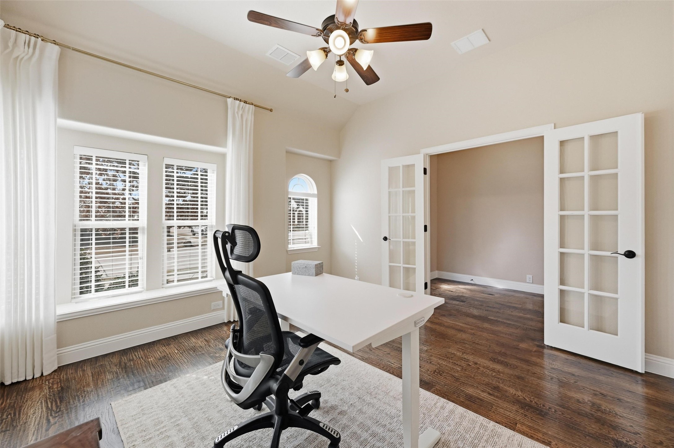 8805 Cassidy Lane Aubrey TX 76227