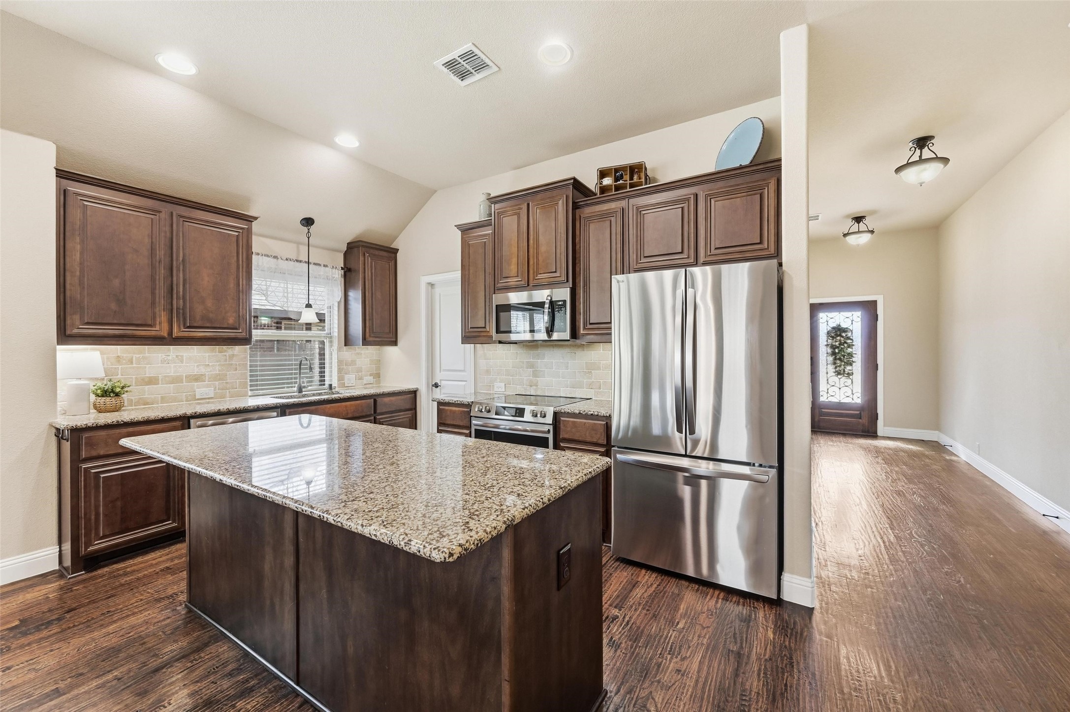 8805 Cassidy Lane Aubrey TX 76227