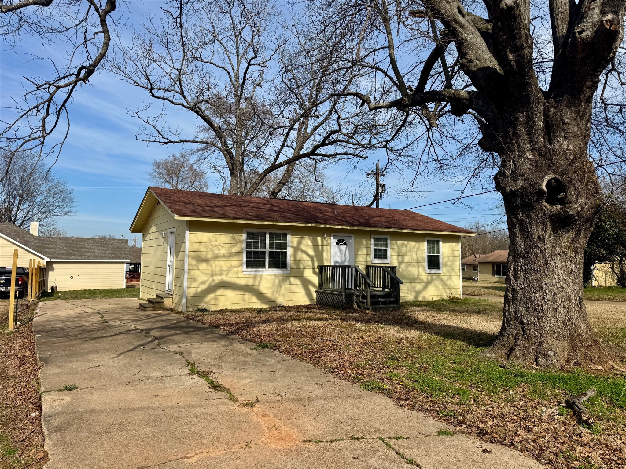 301 Fairview Pittsburg TX 75686