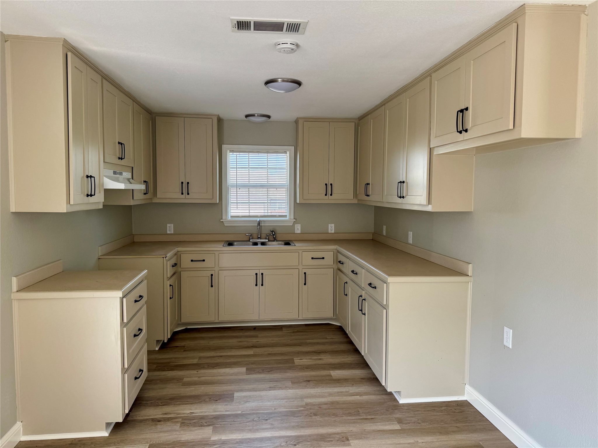 301 Fairview Pittsburg TX 75686