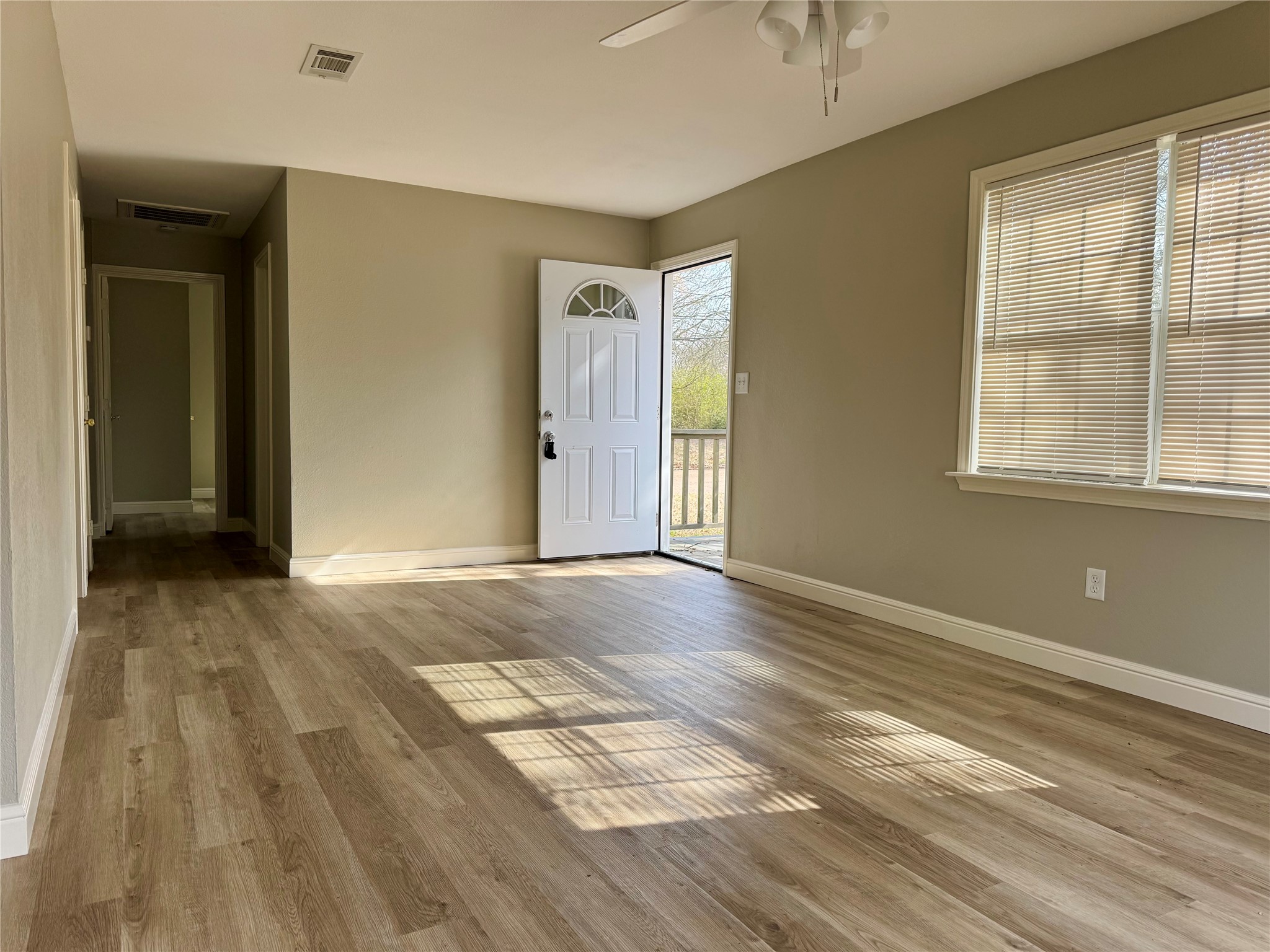 301 Fairview Pittsburg TX 75686