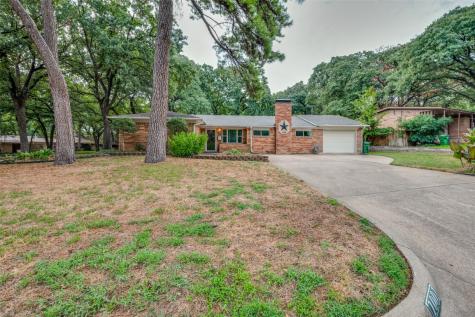 1001 Briarwood Boulevard Arlington TX 76013