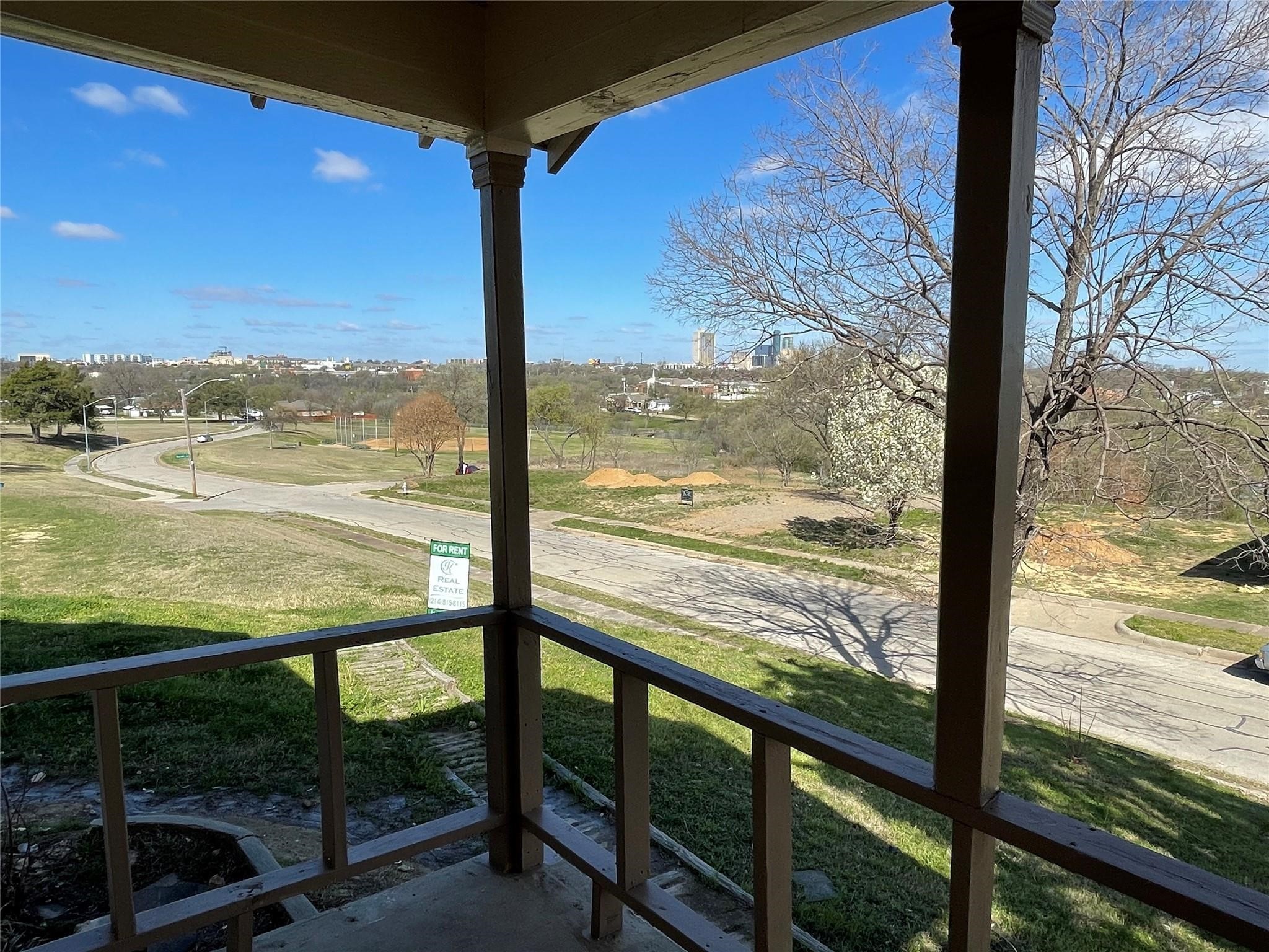 1208 E Magnolia Avenue Fort Worth TX 76104