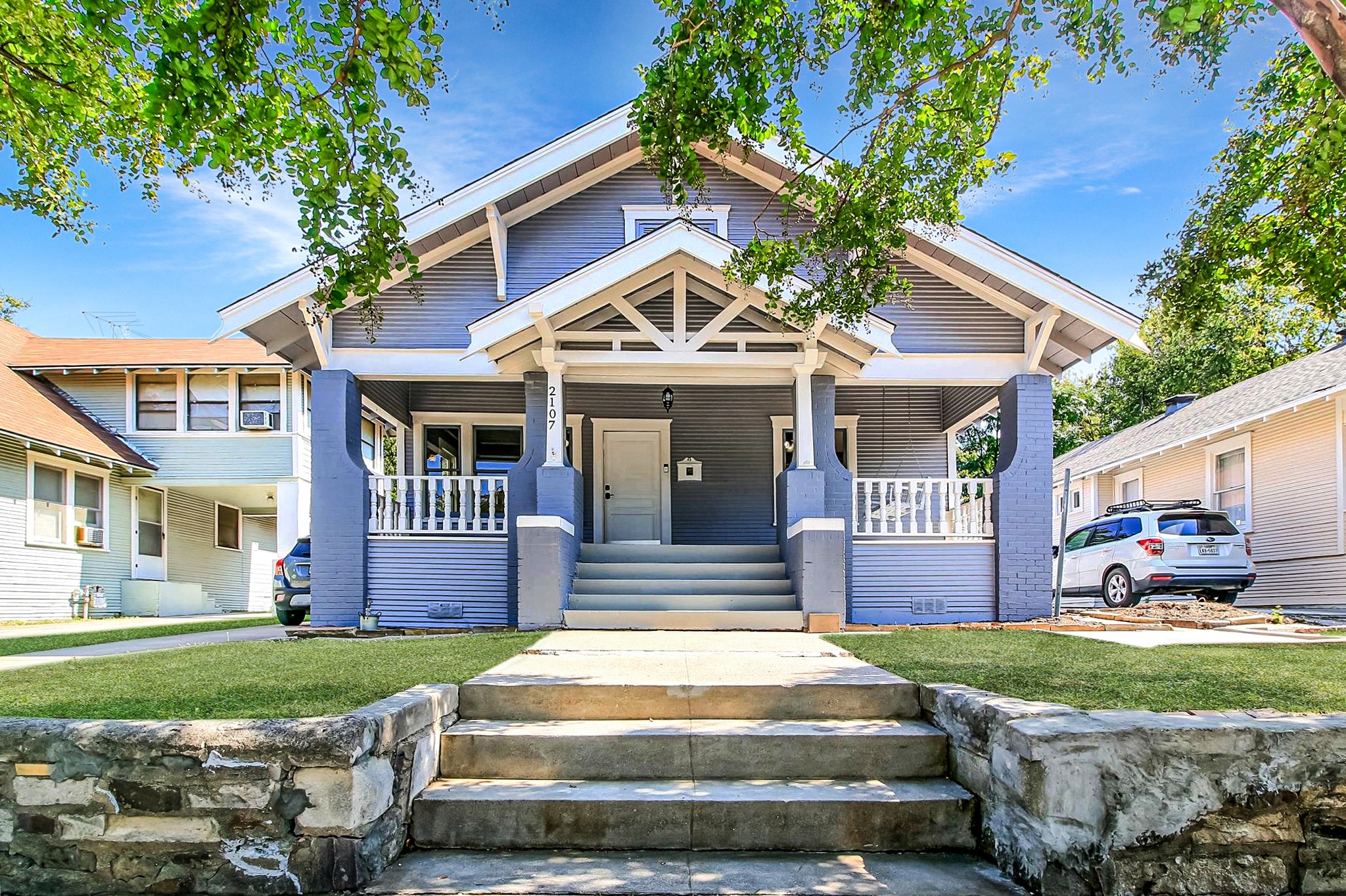 2107 College Avenue Fort Worth TX 76110