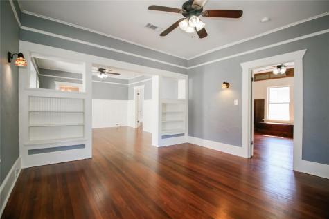 2107 College Avenue Fort Worth TX 76110