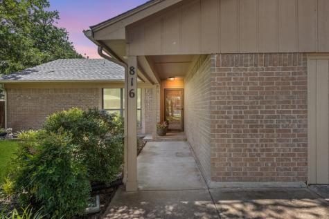 816 Lake Crest Parkway Azle TX 76020