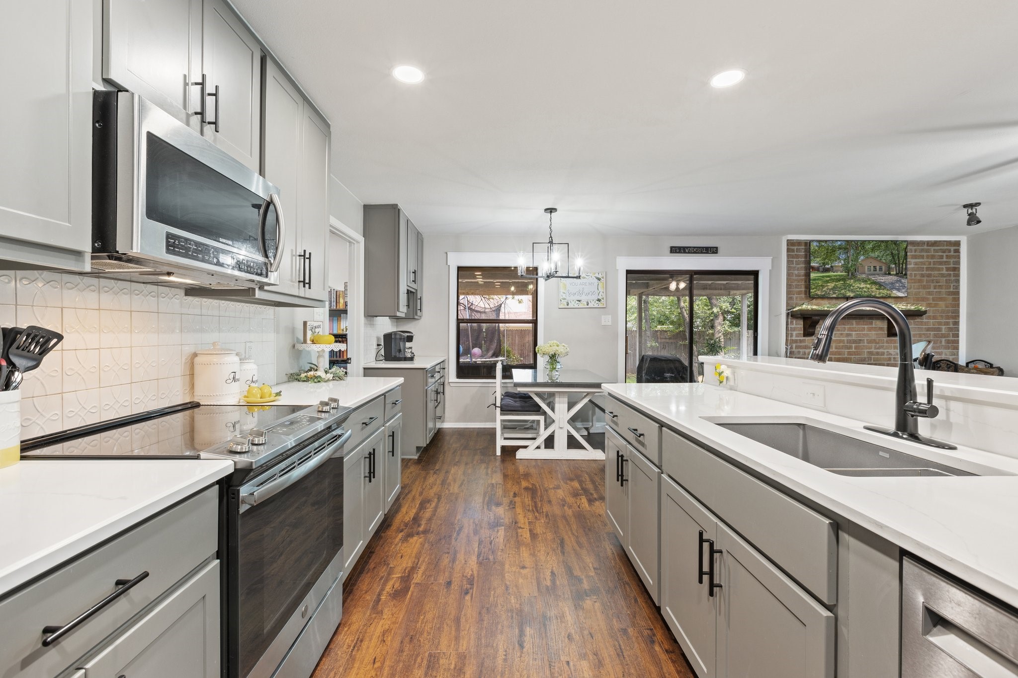 816 Lake Crest Parkway Azle TX 76020