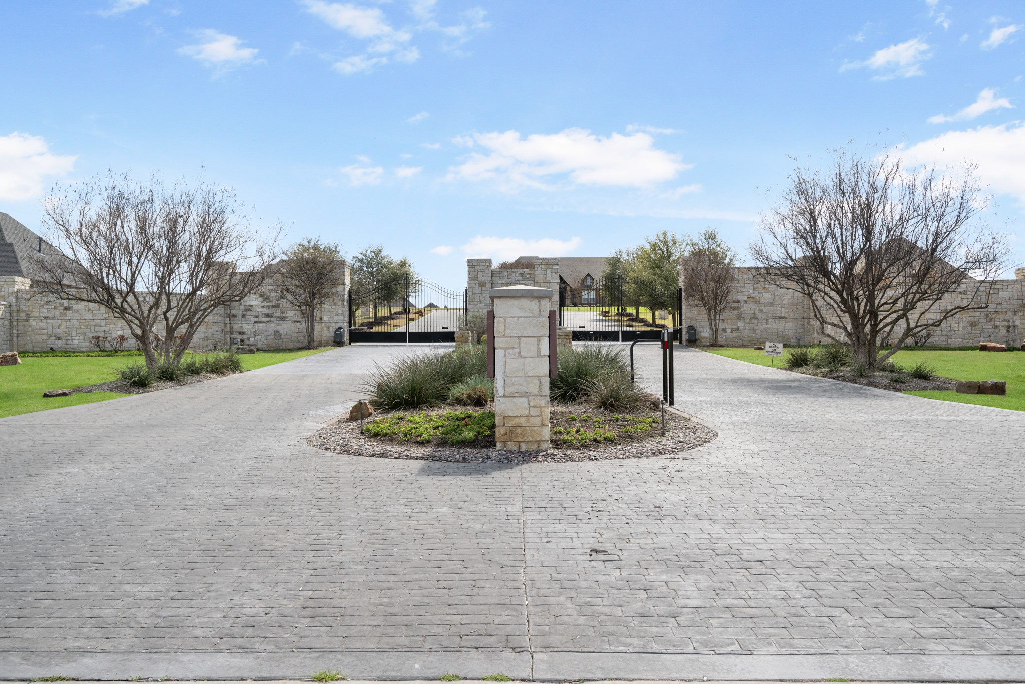 224 Bearclaw Circle Aledo TX 76008