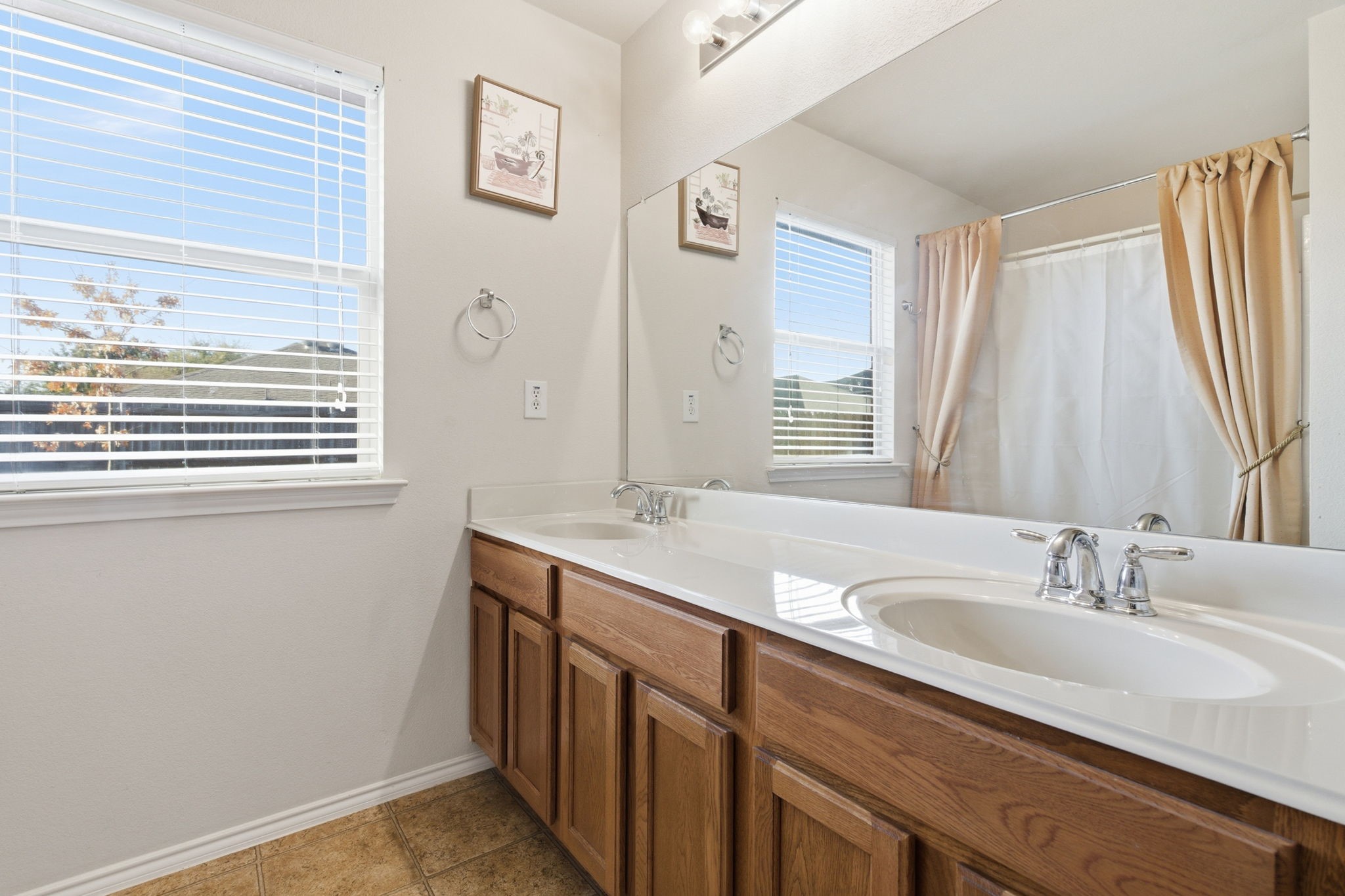 2011 Pine Knot Drive Heartland TX 75126