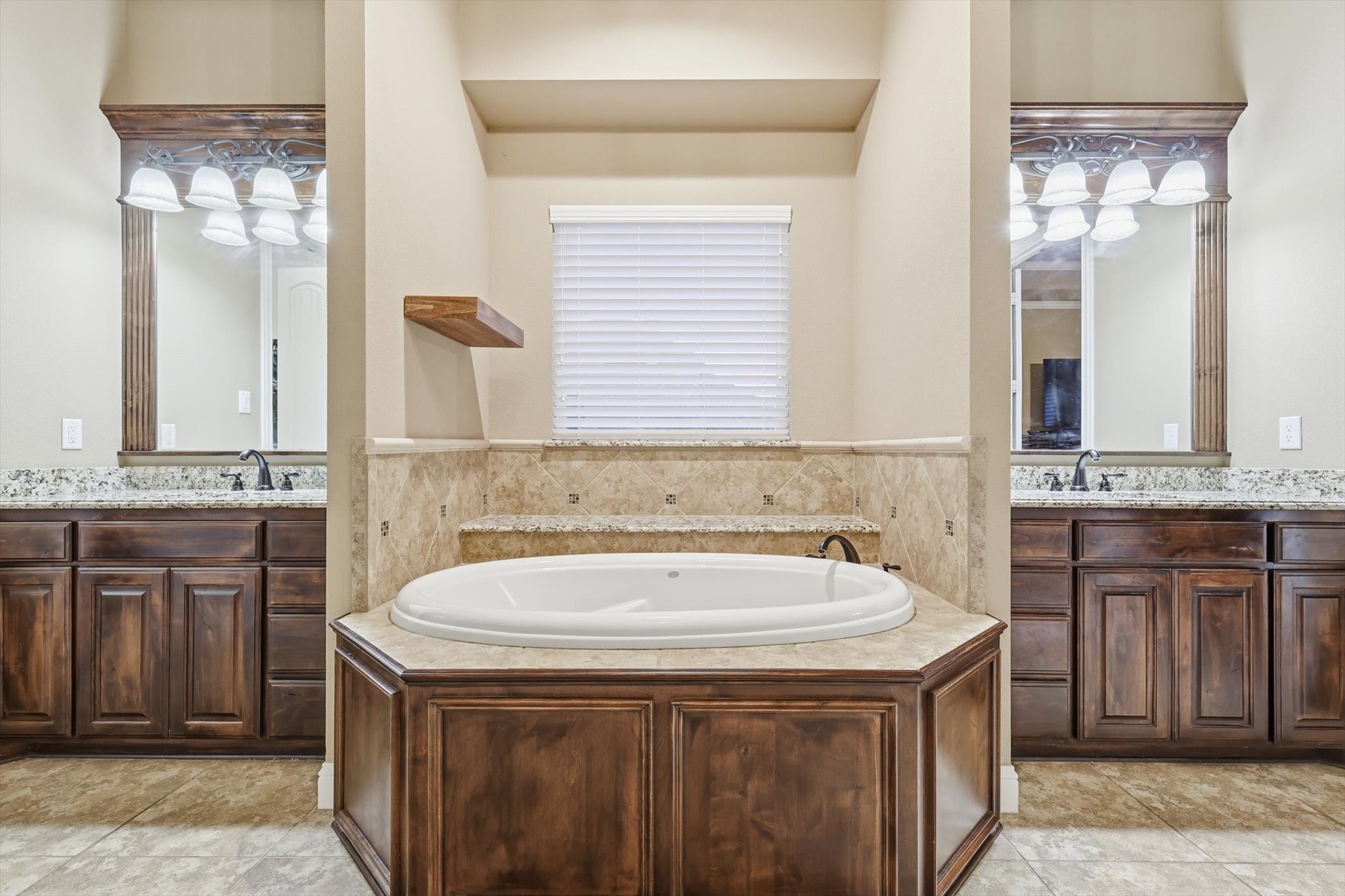 168 Denali Way Waxahachie TX 75167