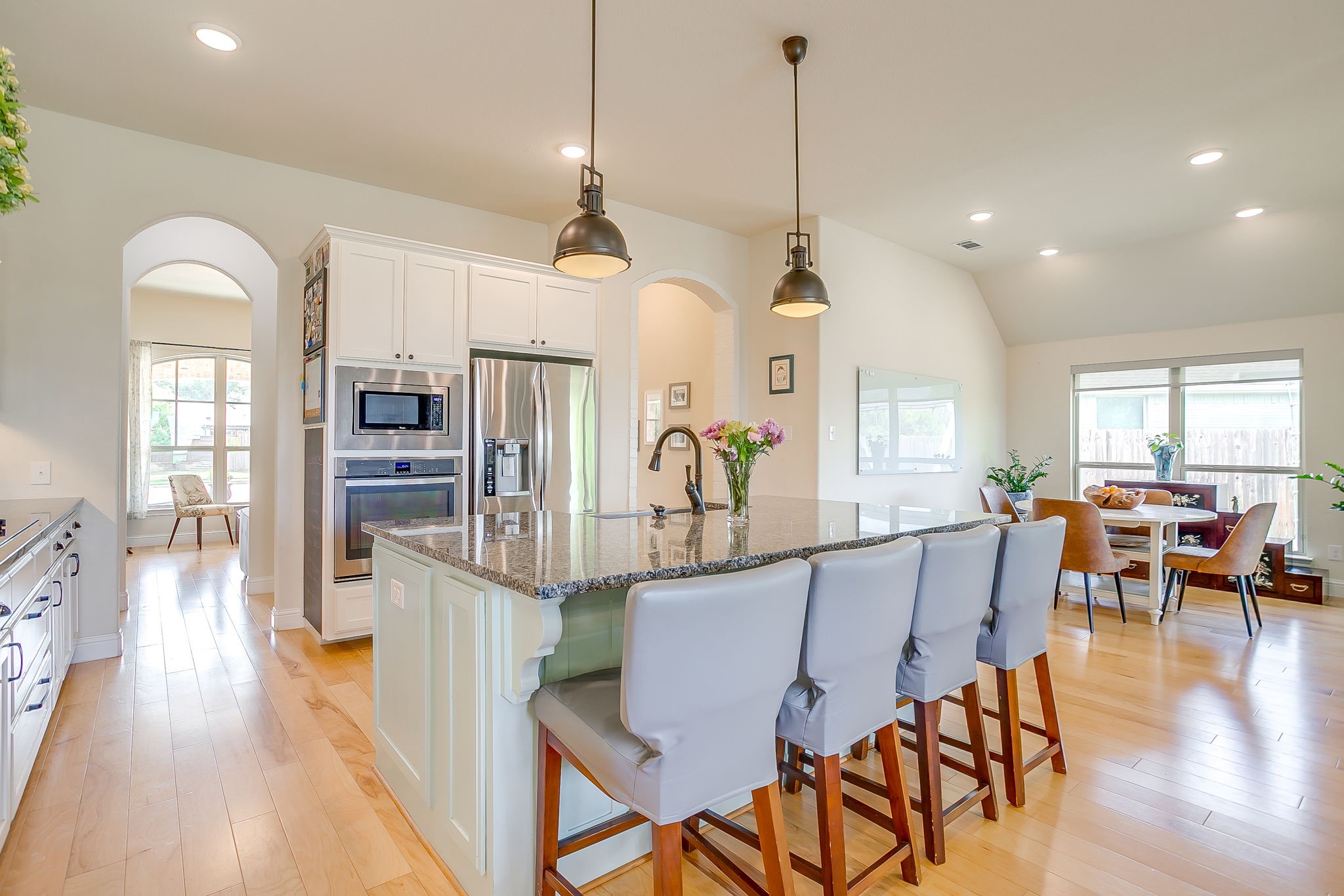 416 Bluffside Trail Benbrook TX 76126
