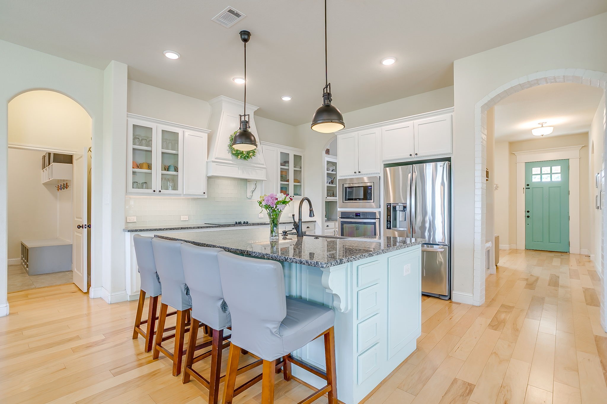 416 Bluffside Trail Benbrook TX 76126