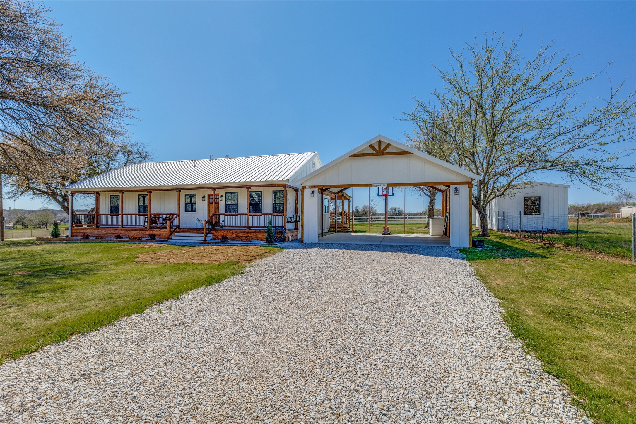 320 English Court Springtown TX 76082