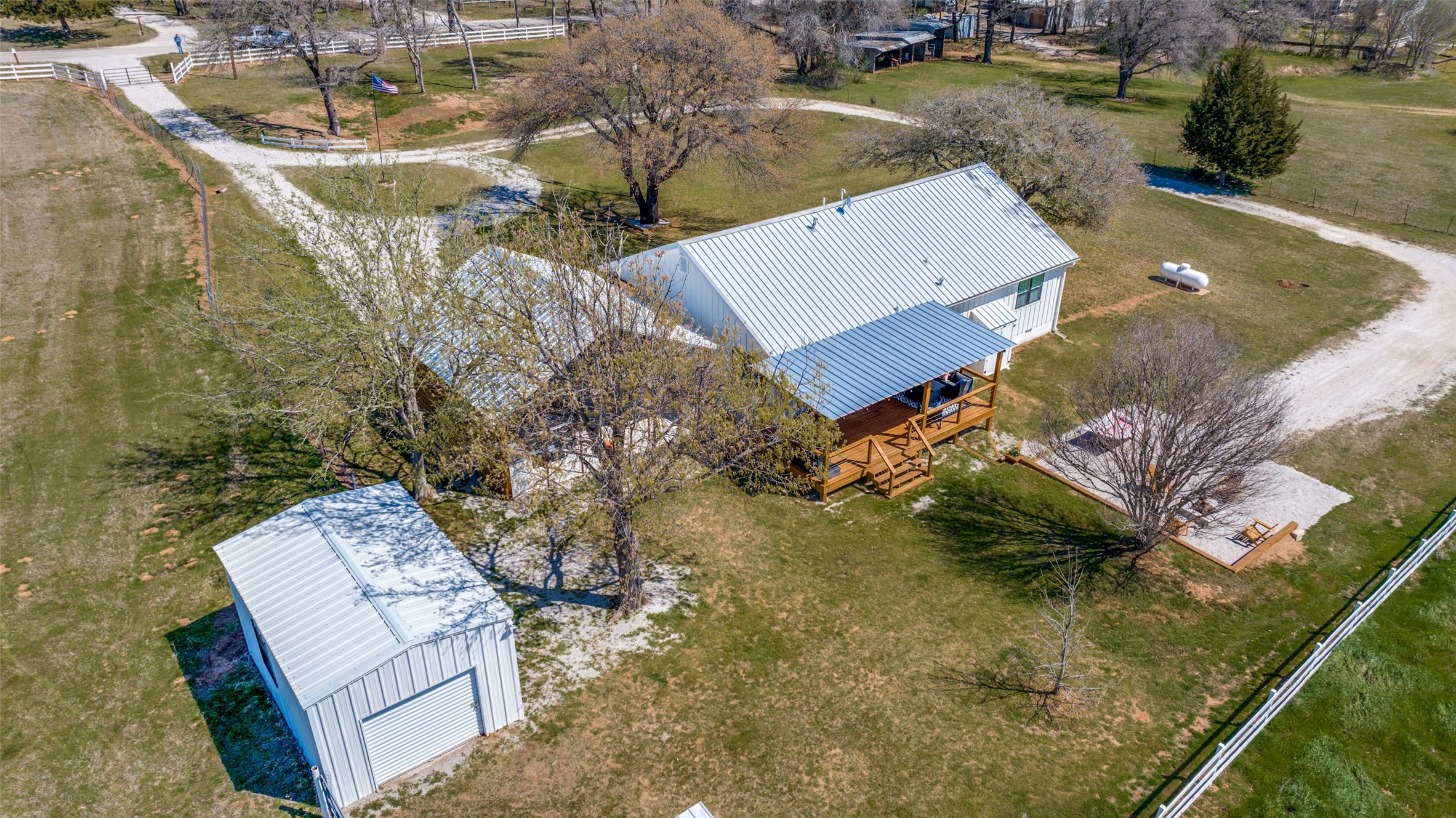 320 English Court Springtown TX 76082
