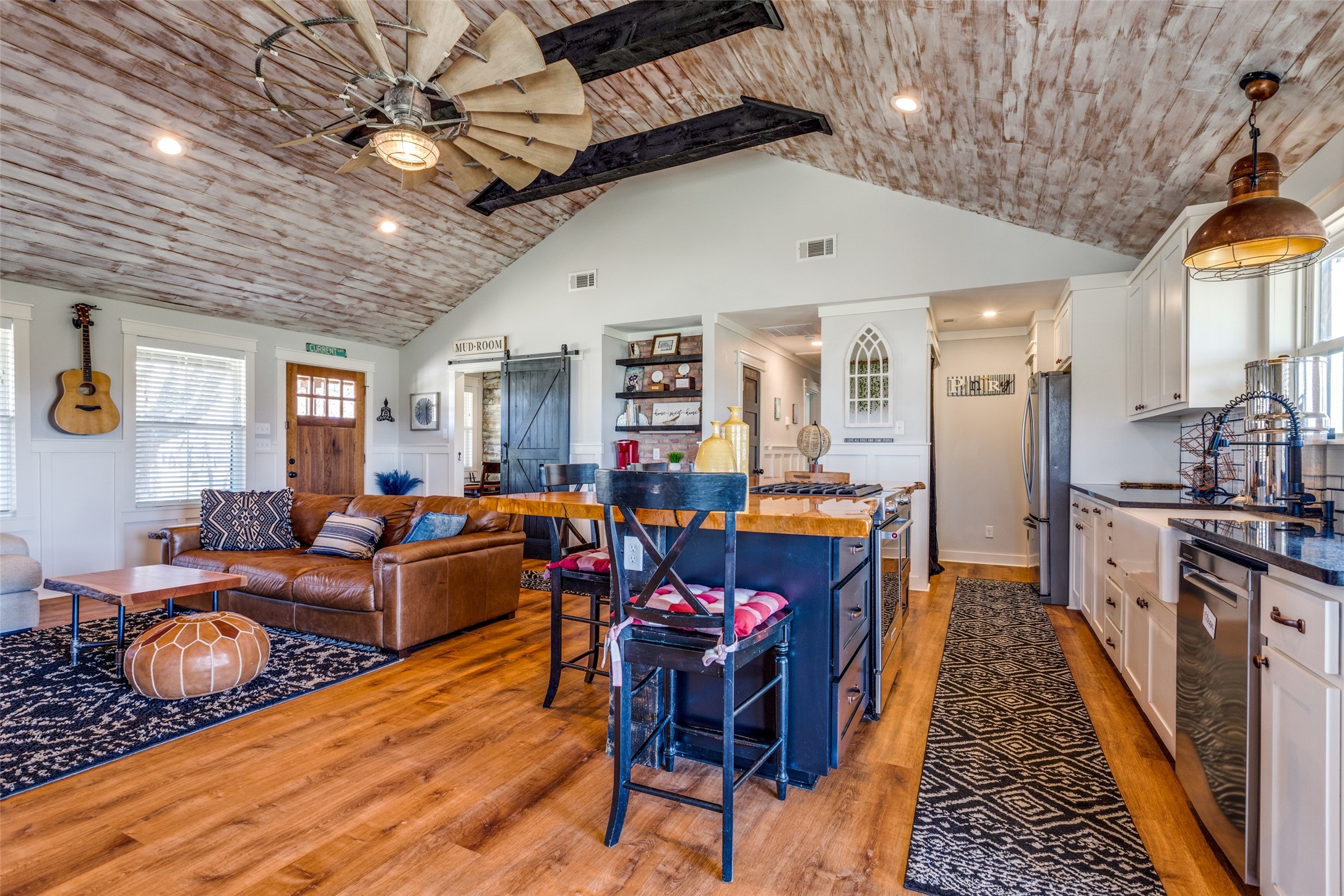 320 English Court Springtown TX 76082