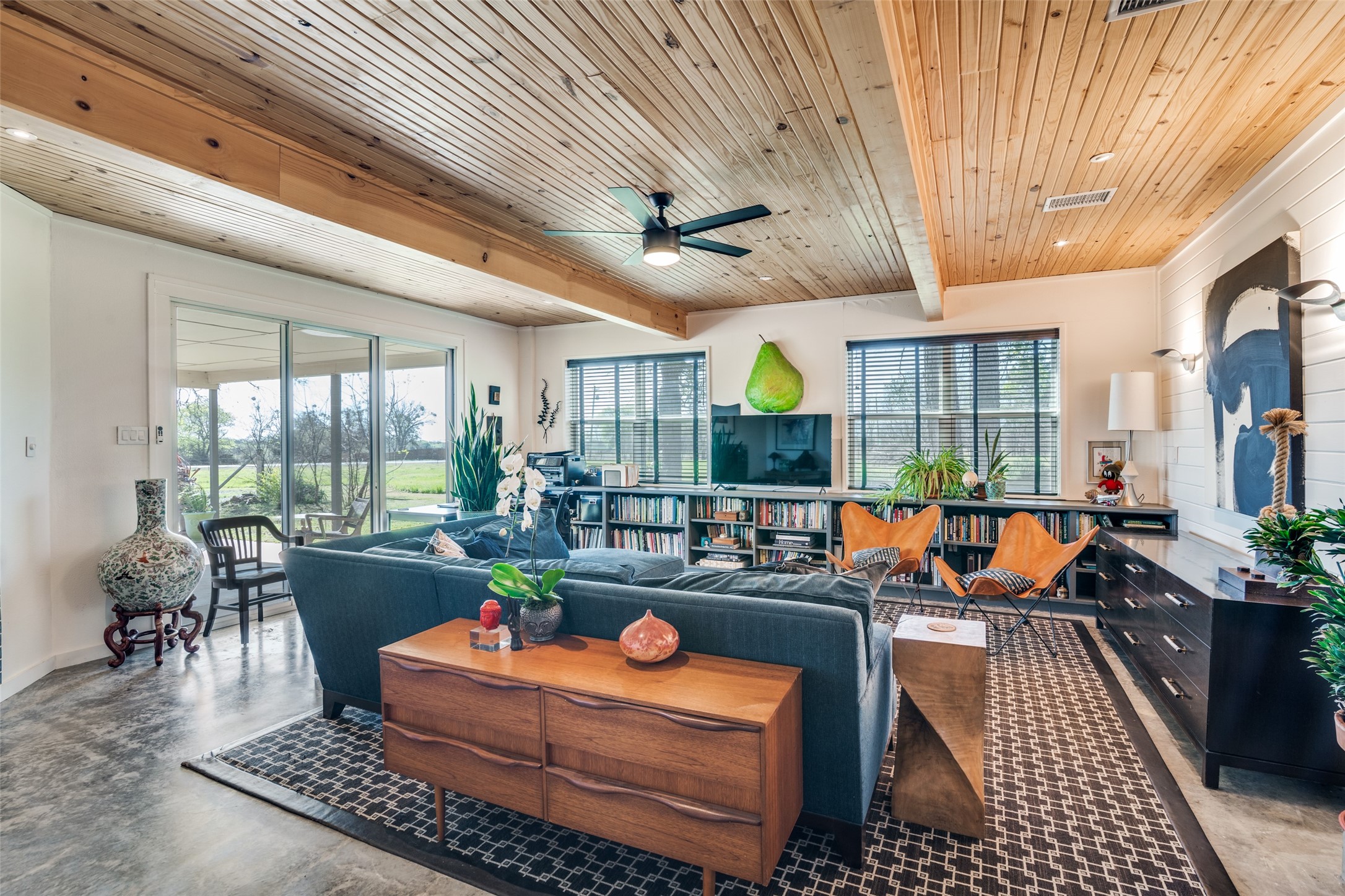 5790 Fm 513 S Lone Oak TX 75453