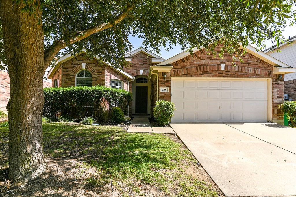 209 Stampede Street Waxahachie TX 75165
