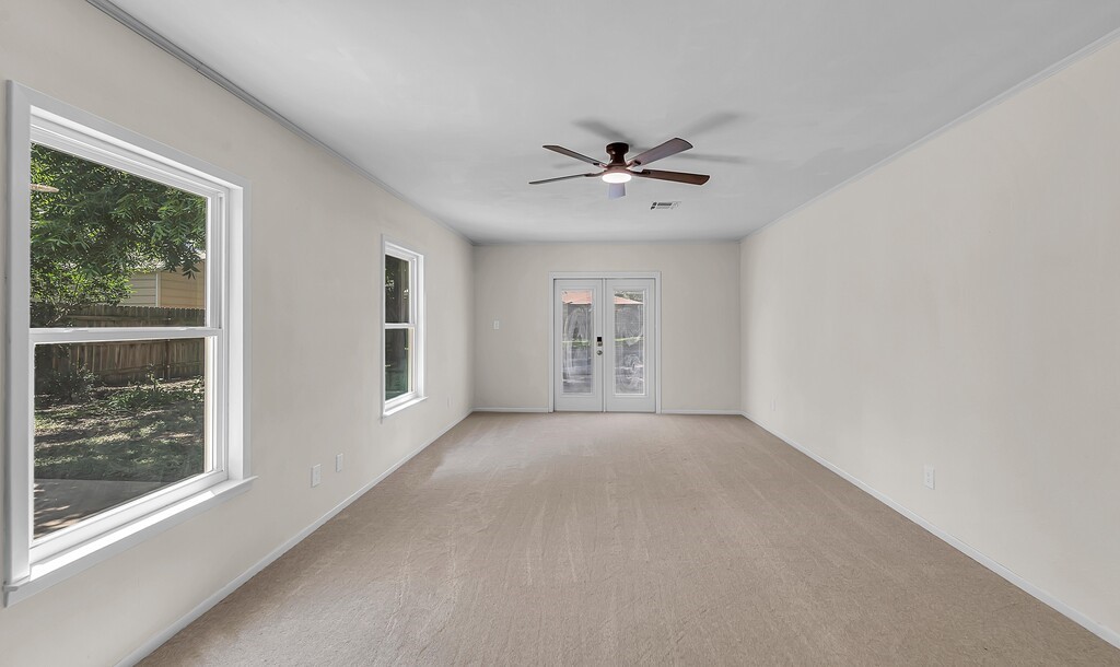 102 S Avenue Q Clifton TX 76634
