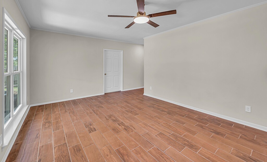 102 S Avenue Q Clifton TX 76634