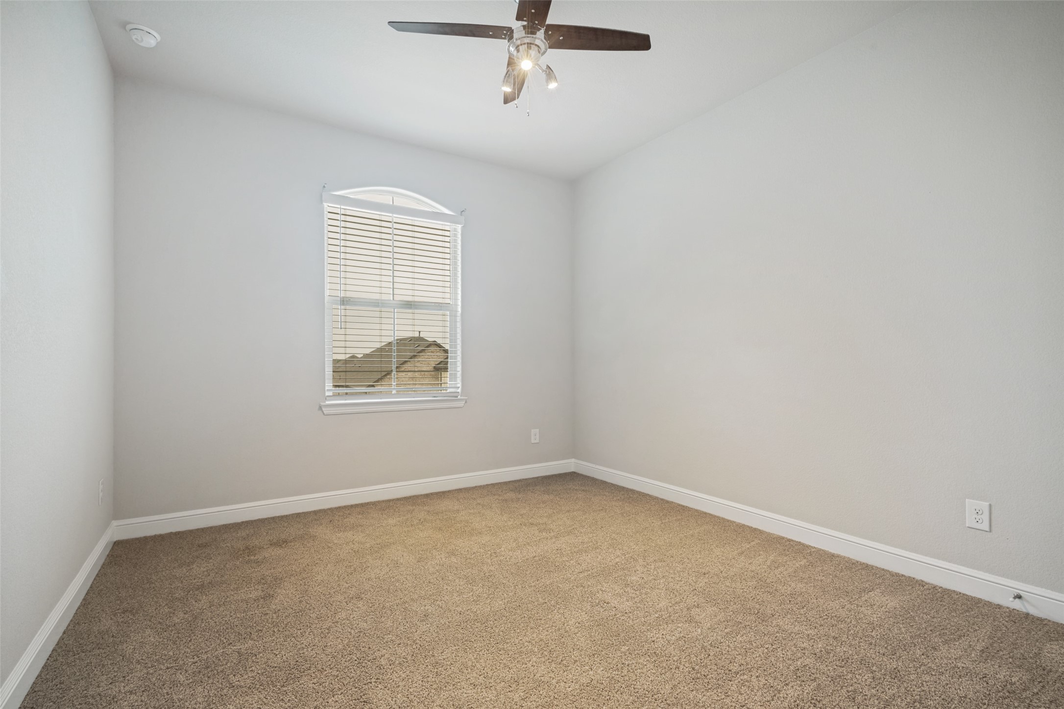 5225 Mountain View Drive Krum TX 76249