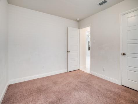 229 Town Park Avenue Princeton TX 75407