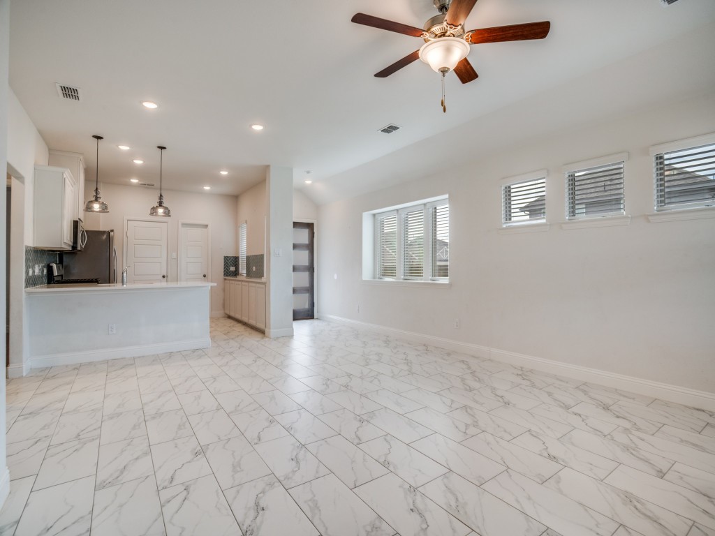 229 Town Park Avenue Princeton TX 75407
