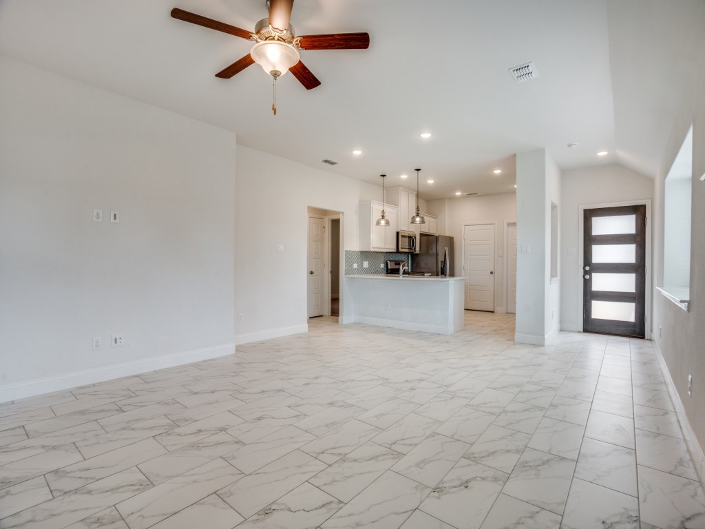 229 Town Park Avenue Princeton TX 75407