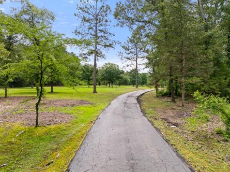 4930 W Twin Lakes Drive Tyler TX 75704