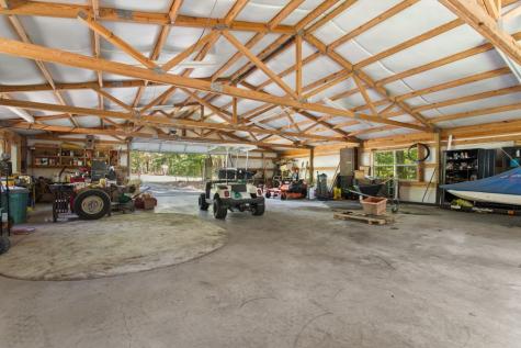 4930 W Twin Lakes Drive Tyler TX 75704