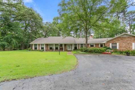 4930 W Twin Lakes Drive Tyler TX 75704