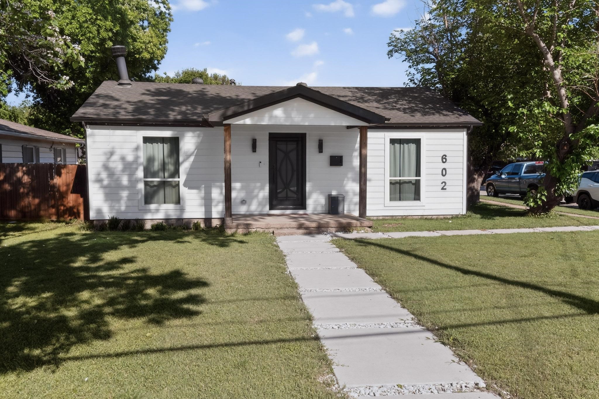602 N Bagdad Road Grand Prairie TX 75050