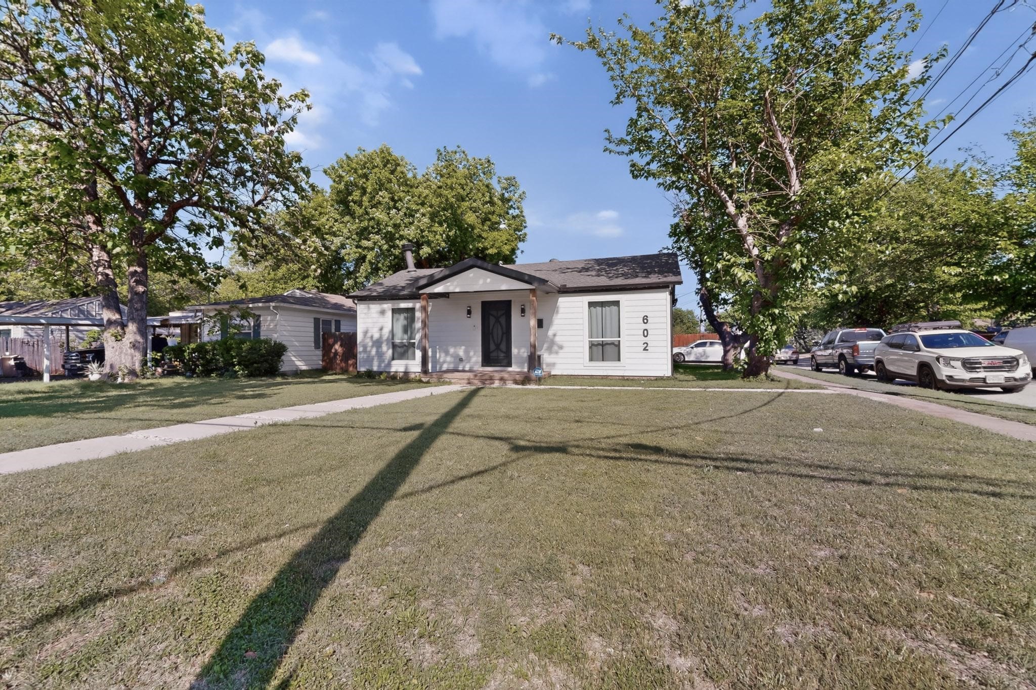 602 N Bagdad Road Grand Prairie TX 75050