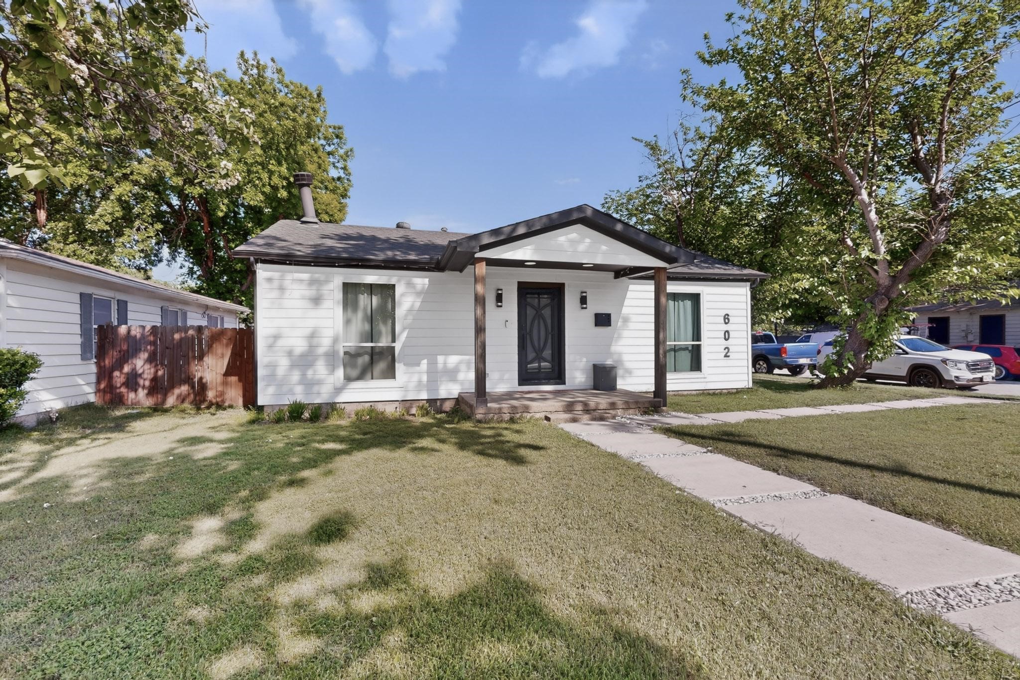 602 N Bagdad Road Grand Prairie TX 75050