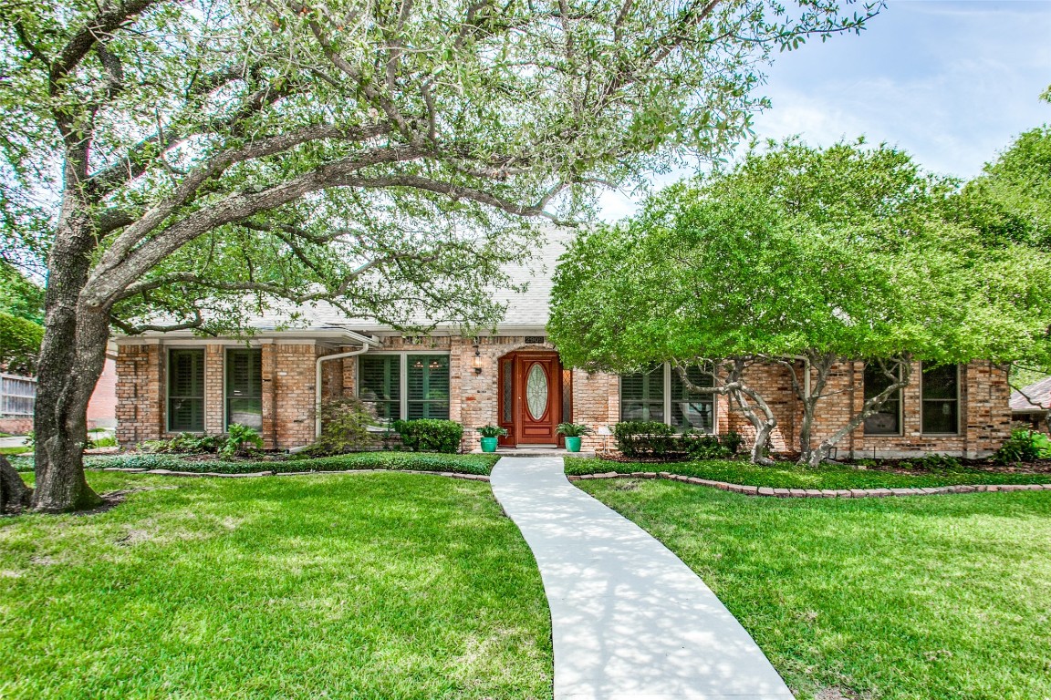 2909 Apple Valley Drive Garland TX 75043