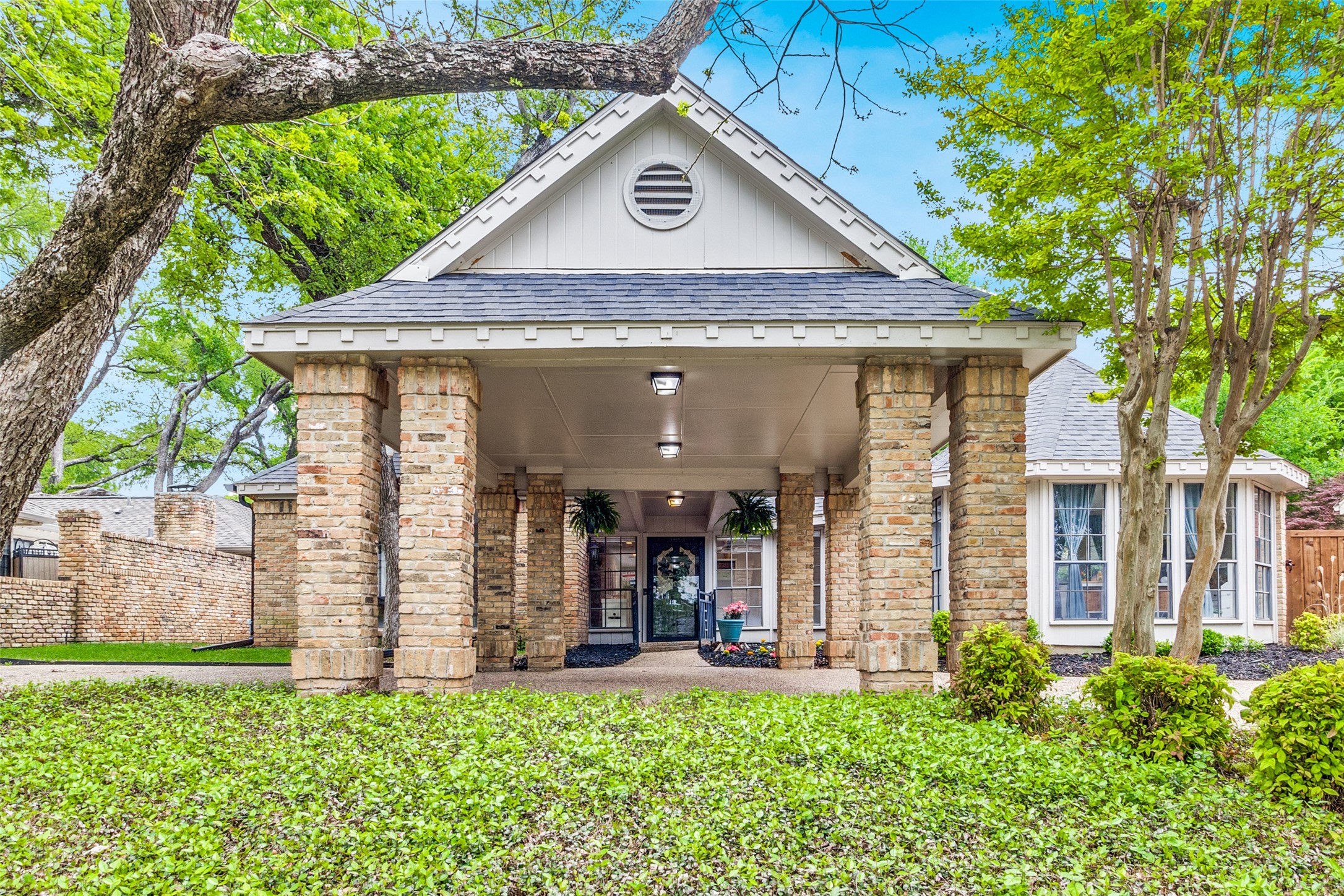 16139 Chalfont Circle Dallas TX 75248