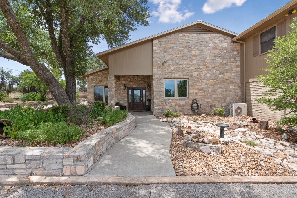 820 Mason Brady TX 76825