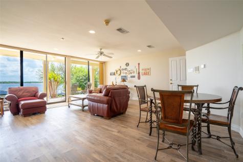 5001 Rio Vista Drive Granbury TX 76049