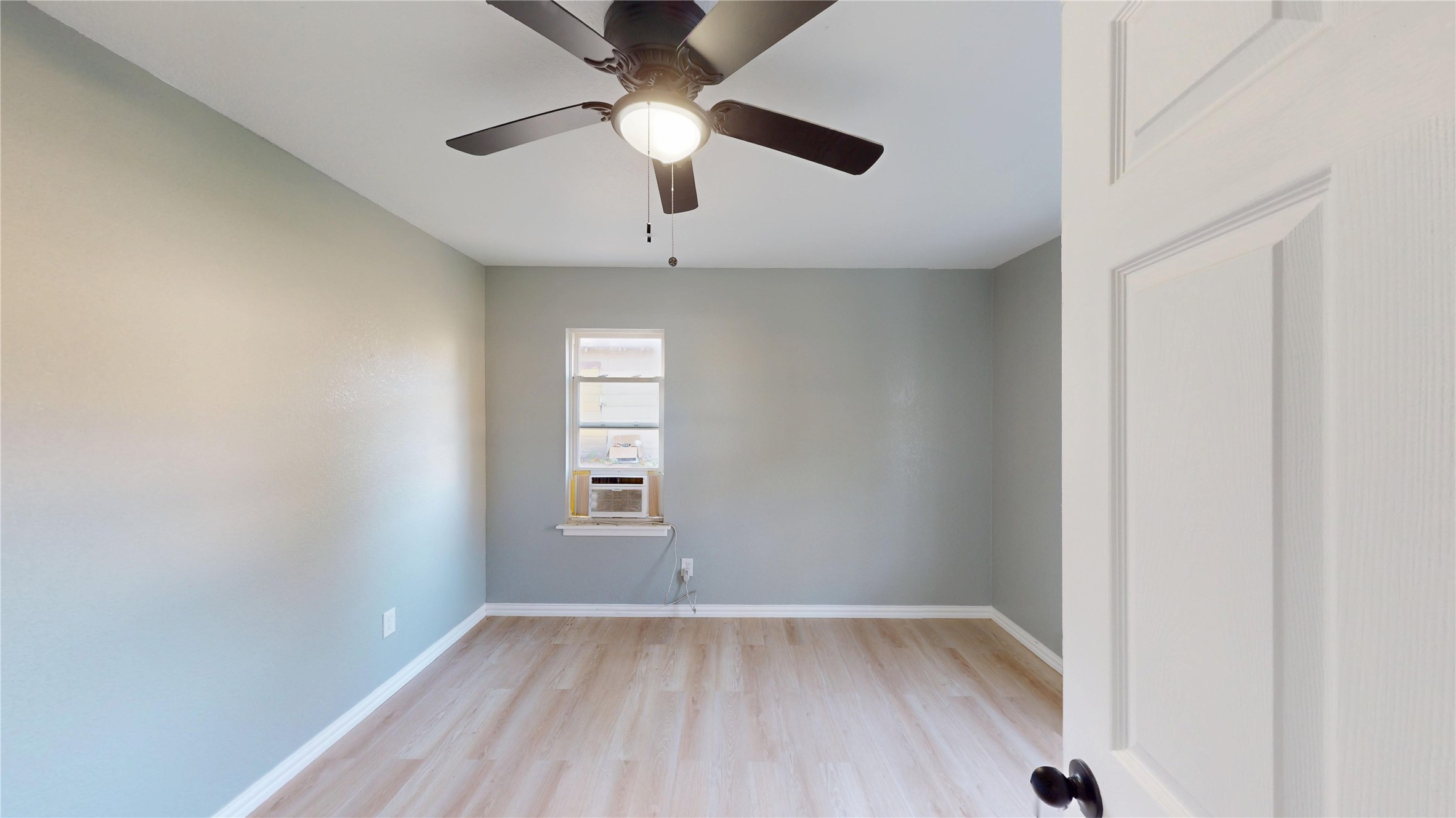 5729 Donnelly Avenue Fort Worth TX 76107