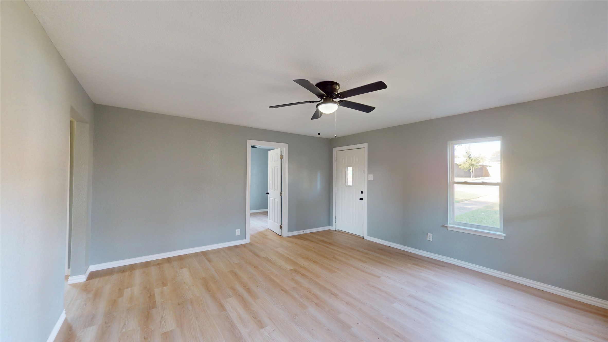 5729 Donnelly Avenue Fort Worth TX 76107