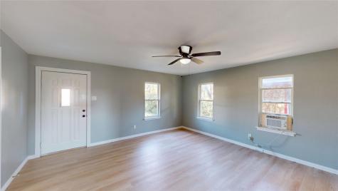 5729 Donnelly Avenue Fort Worth TX 76107